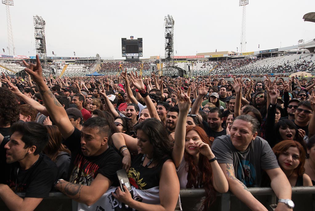 Público de Tyler Bryant & The Shakedown en Chile (2017)